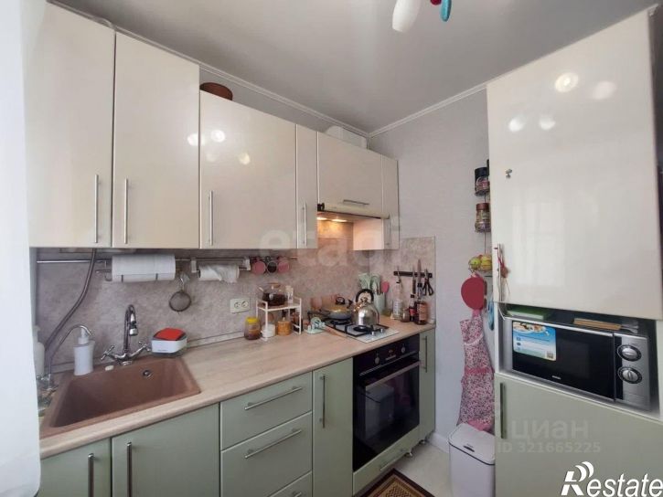 2-комн квартира улица Серёгина, 4,  д. 4